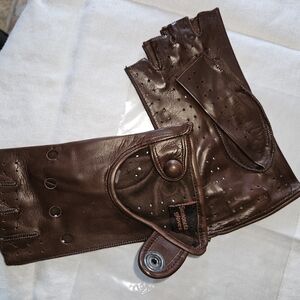 Monet Brown Fingerless Driving Gloves